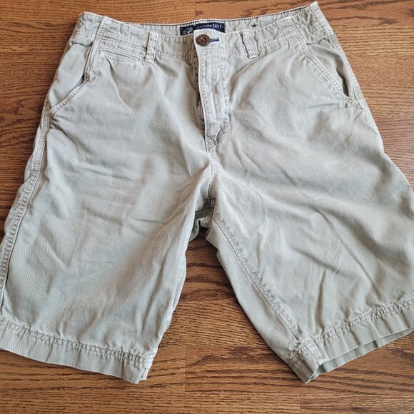 Lot of Two American Eagle Size 32 Shorts AE Some Discoloration Khaki Green - Picture 10 of 16